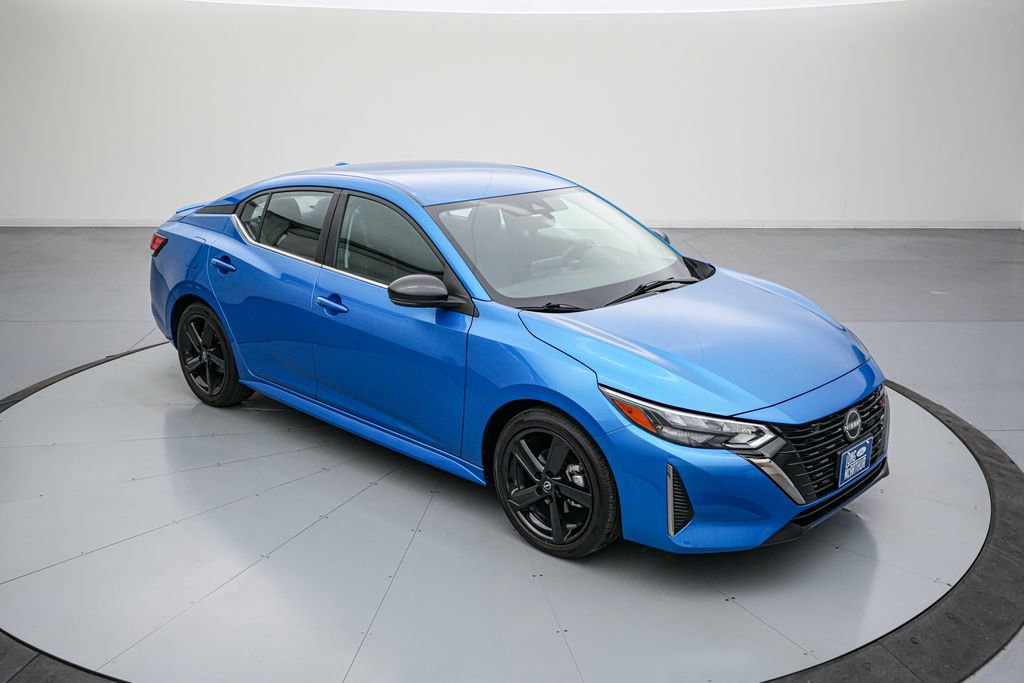 Used 2024 Nissan Sentra SR image 2