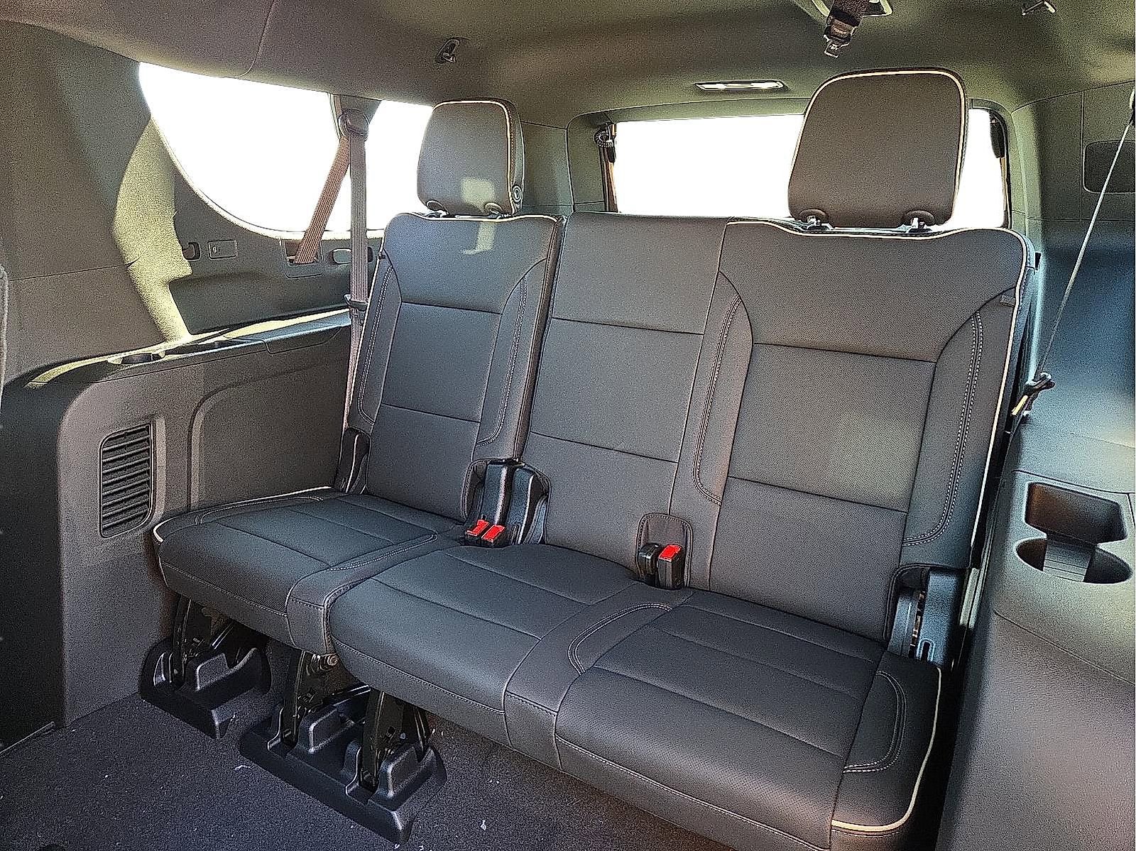 New 2026 Chevrolet Suburban Premier image 10