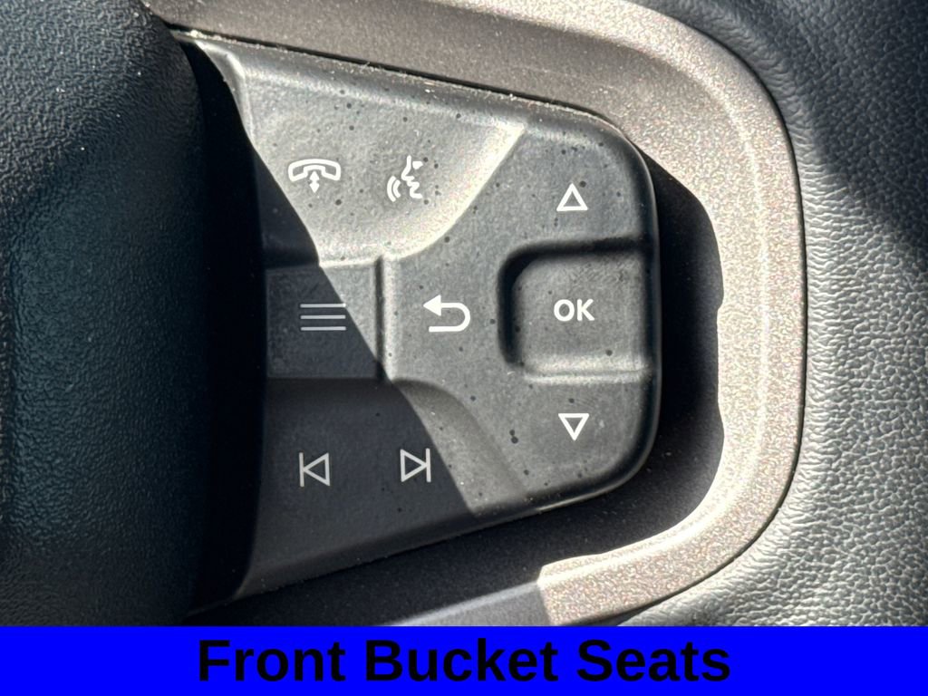 Used 2025 Ford Bronco Badlands AWD/4WD image 32