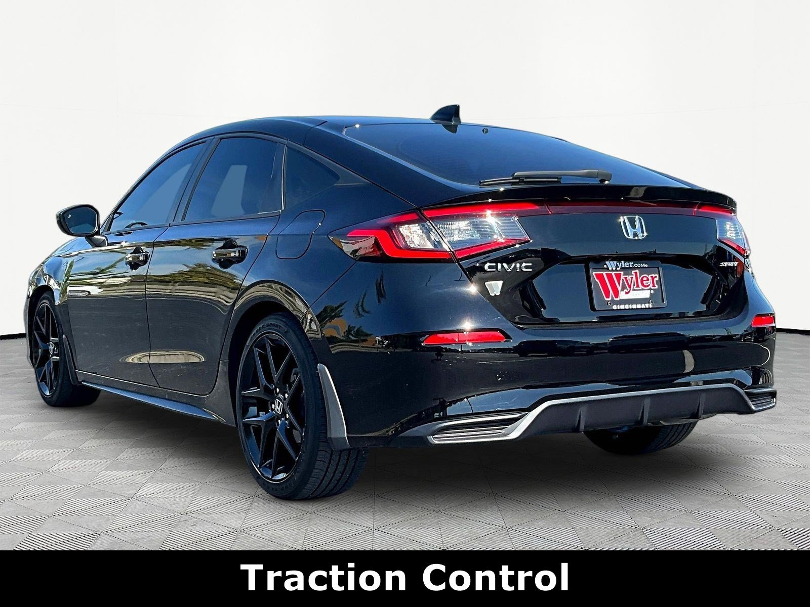 Used 2025 Honda Civic Sport image 4