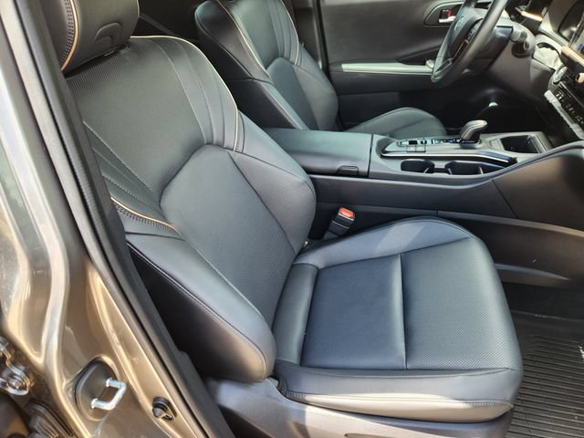 Used 2023 Toyota Crown AWD/4WD image 12