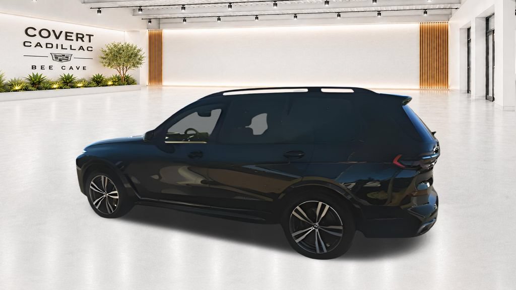 Used 2023 BMW X7 xDrive40i w/ M Sport Package AWD/4WD image 10