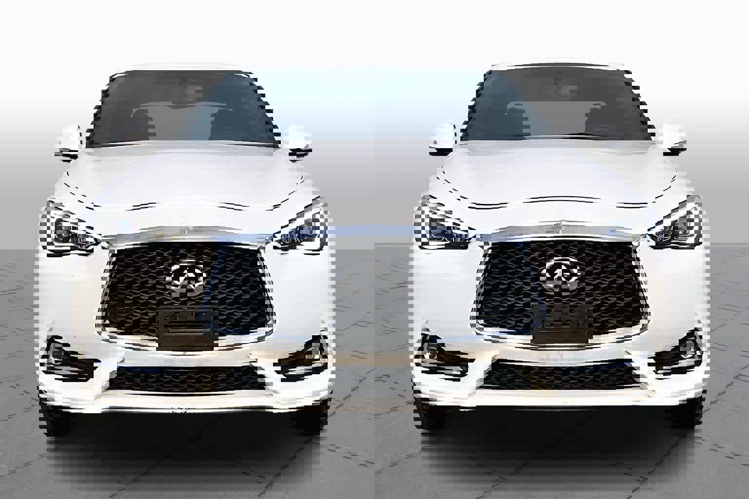 Used 2017 INFINITI Q60 w/ Cargo Package image 3