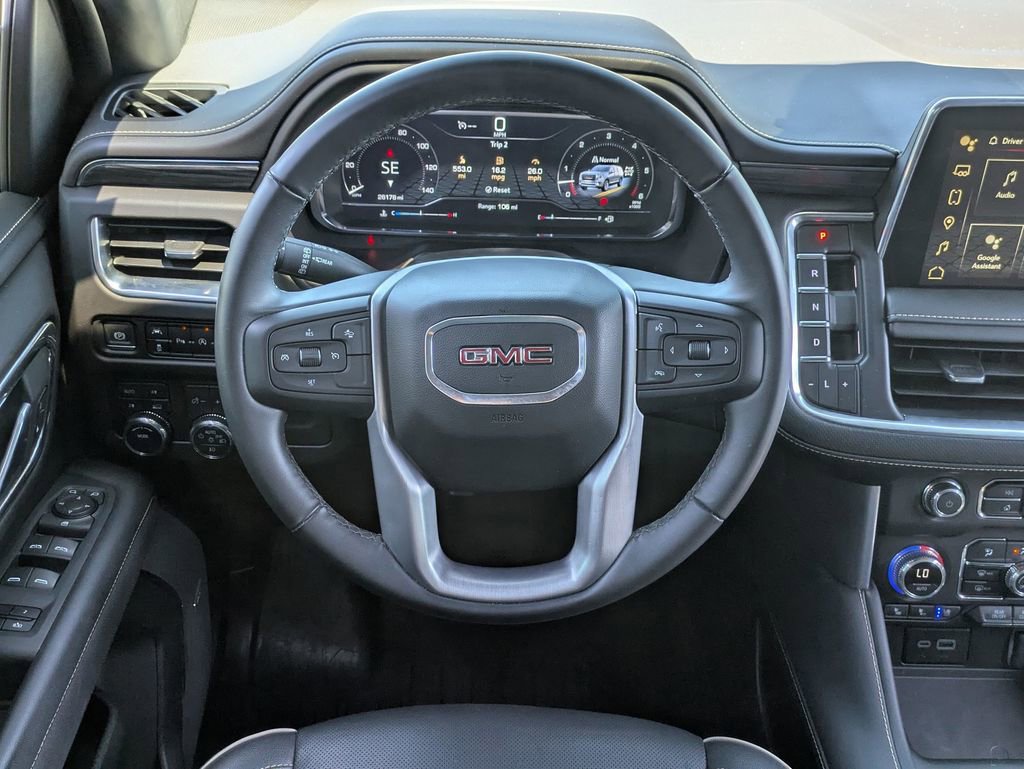 Used 2024 GMC Yukon XL SLT AWD/4WD image 32