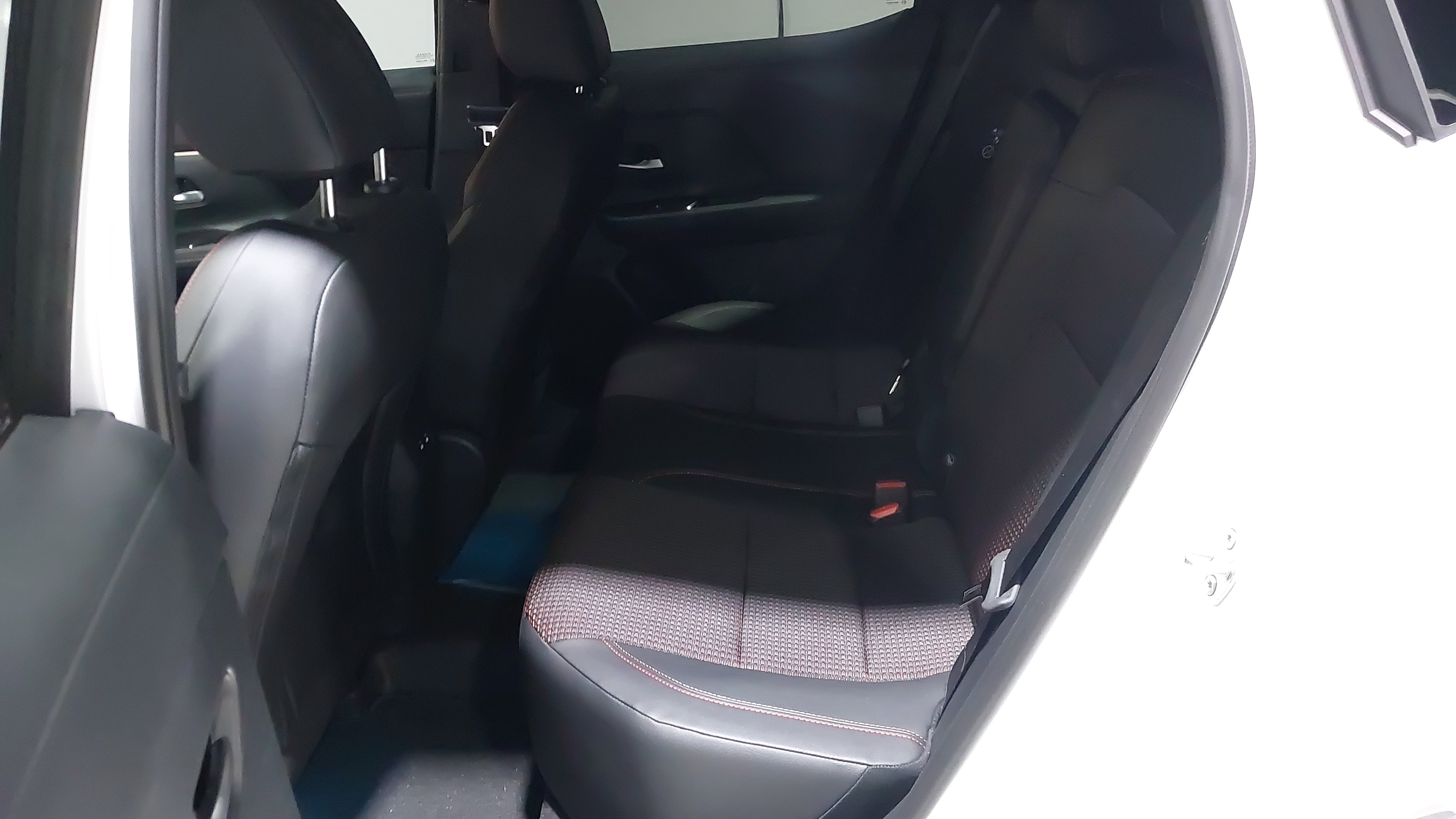 New 2026 Nissan Kicks SR w/ Illumination Package AWD/4WD image 21