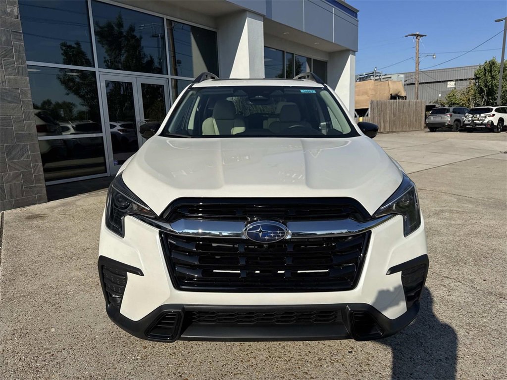 New 2025 Subaru Ascent Limited image 2