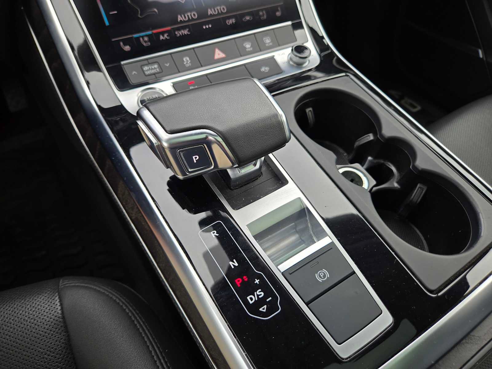 Used 2023 Audi Q7 2.0T Premium Plus w/ Premium Plus Package AWD/4WD image 37