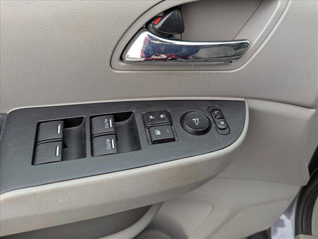 Used 2016 Honda Odyssey SE image 10