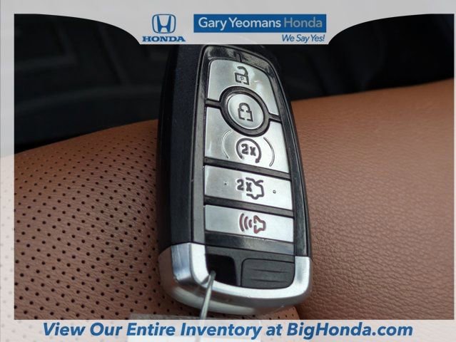 Used 2019 Ford Fusion Energi Titanium image 32
