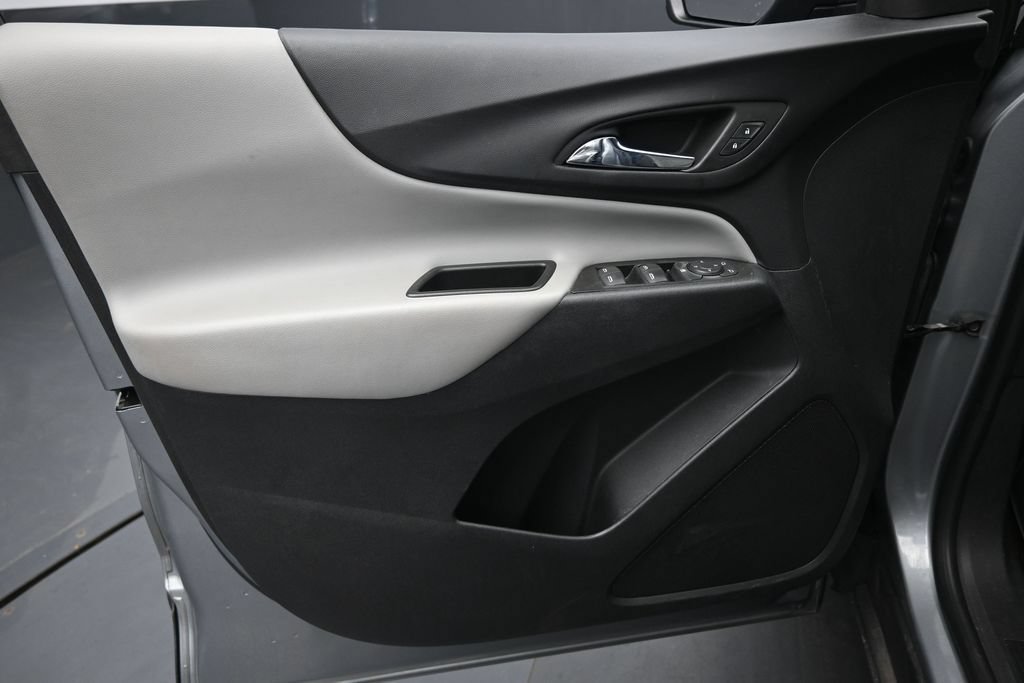 Used 2023 Chevrolet Equinox LS w/ LS Convenience Package FWD image 23