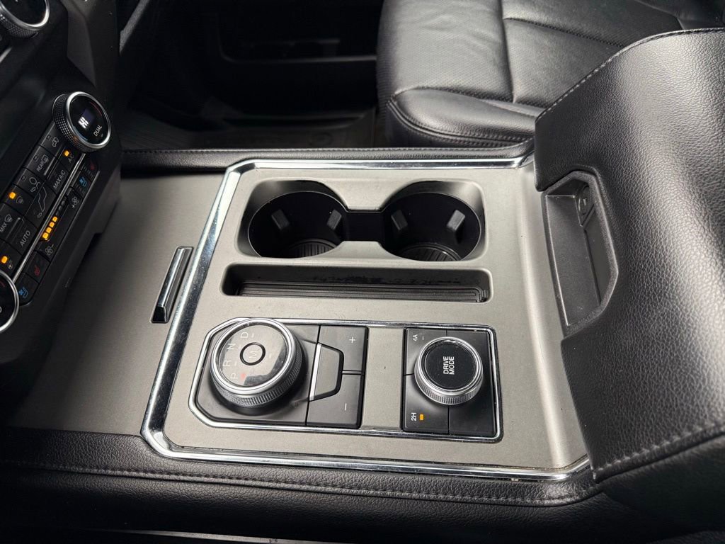 Used 2020 Ford Expedition XLT w/ Equipment Group 202A AWD/4WD image 35