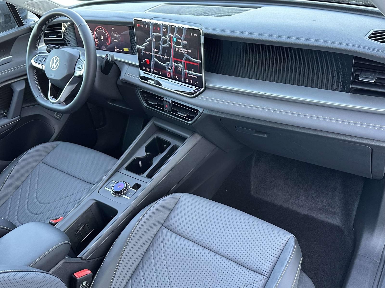 New 2026 Volkswagen Tiguan SE AWD/4WD image 12