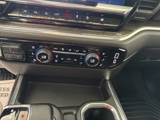 Used 2024 Chevrolet Silverado 1500 LTZ w/ LTZ Premium Package AWD/4WD image 37
