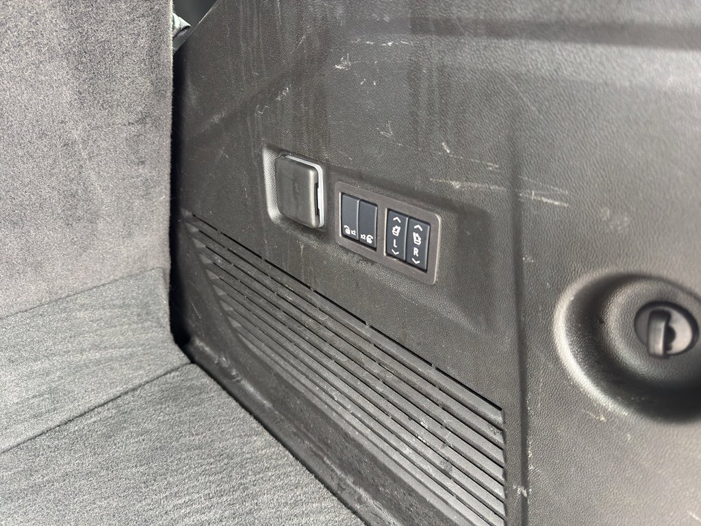 Used 2024 Chevrolet Tahoe Premier image 29