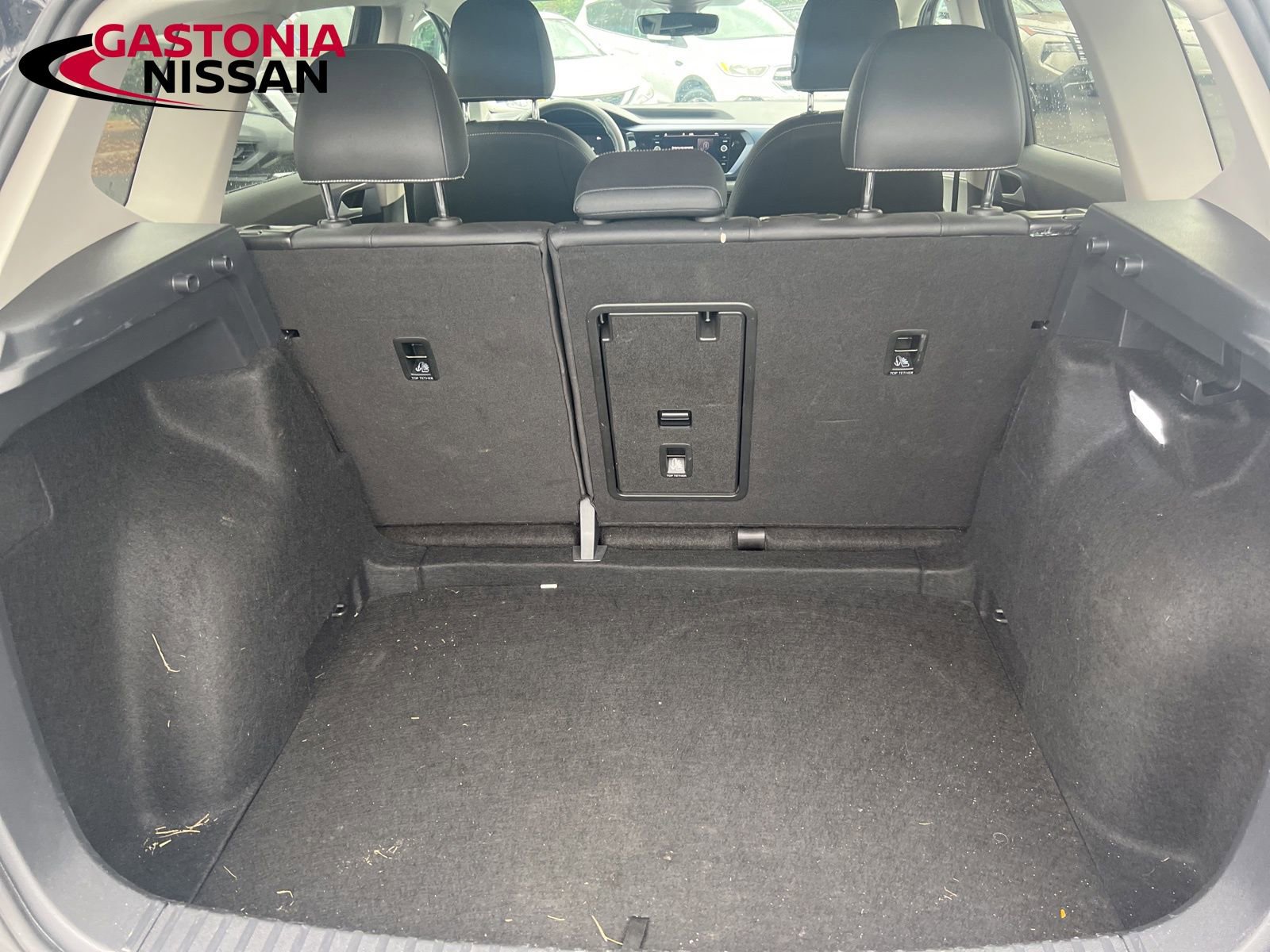 Used 2024 Volkswagen Taos SE image 32