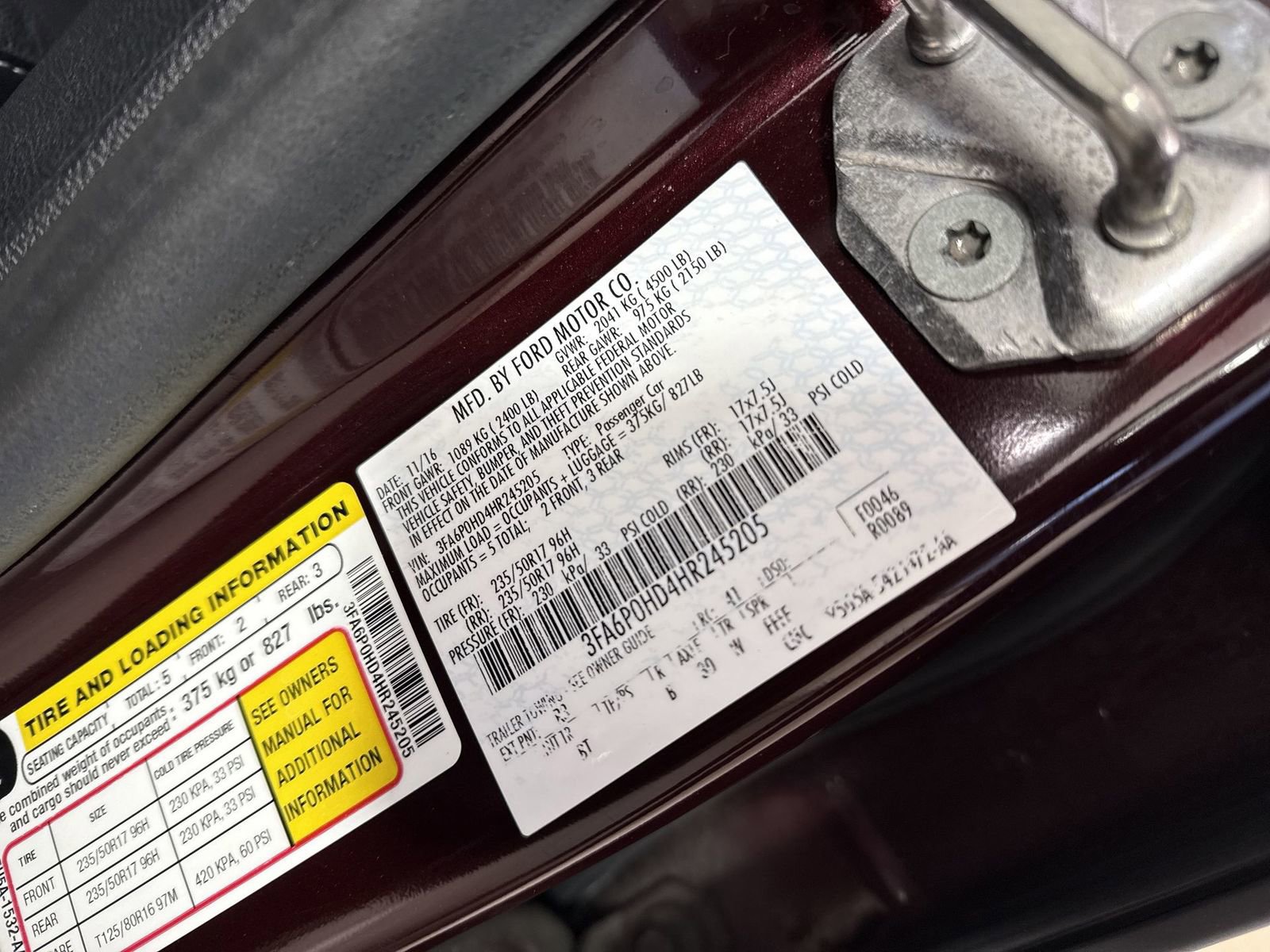 Used 2017 Ford Fusion SE w/ Fusion SE Technology Package image 39