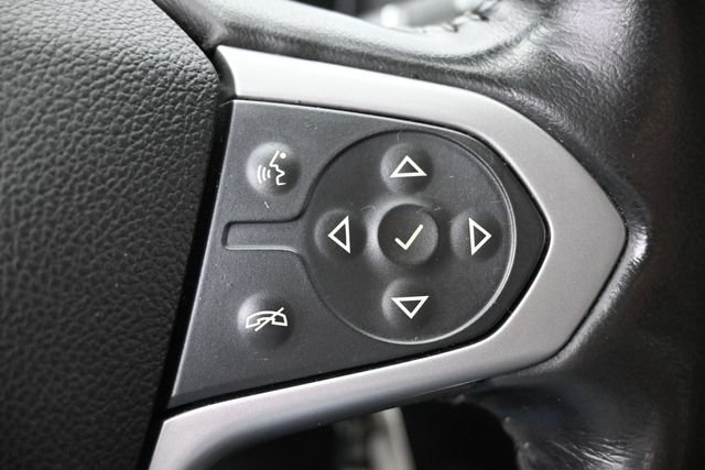 Used 2017 Chevrolet Colorado LT w/ LT Convenience Package RWD image 17
