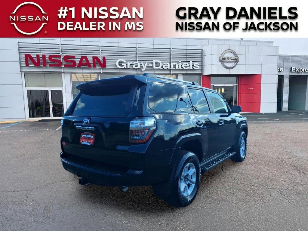 Used 2023 Toyota 4Runner SR5 AWD/4WD image 7