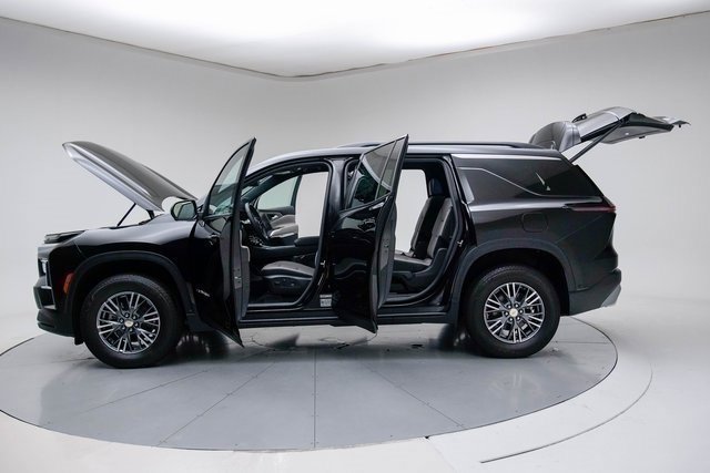 New 2026 Chevrolet Traverse LT w/ Enhanced Driving Package image 19