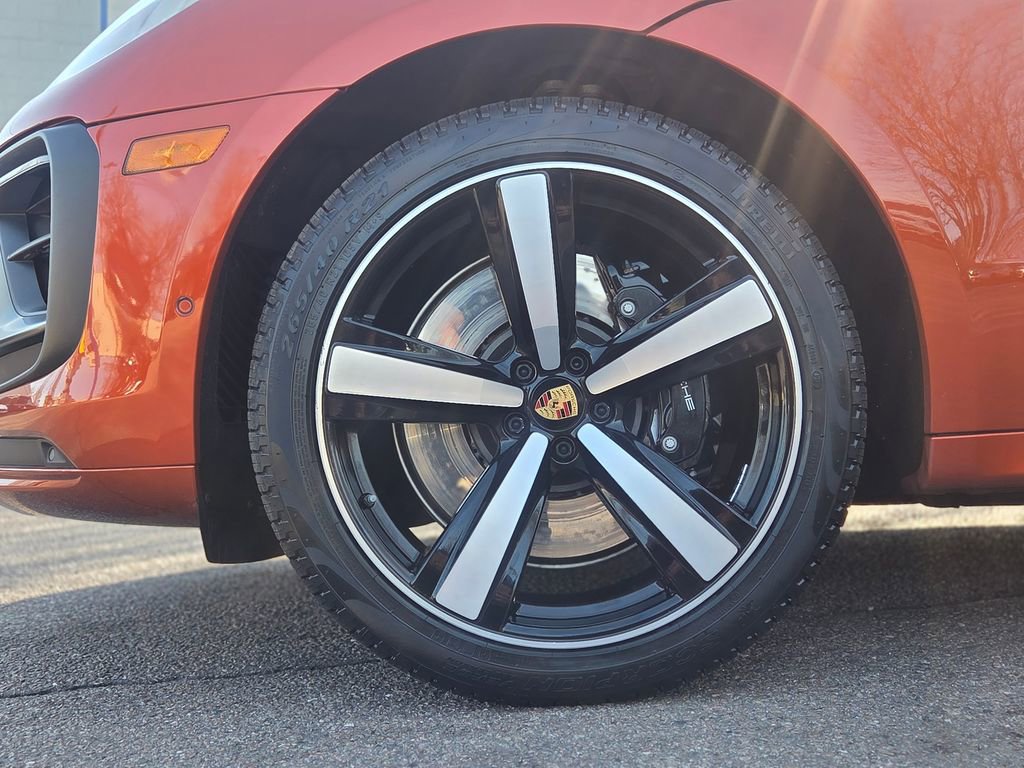 Used 2022 Porsche Macan GTS w/ Premium Package Plus image 10