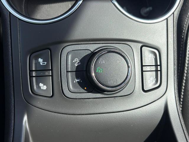 Used 2023 GMC Terrain SLT w/ LPO, Floor Liner Package AWD/4WD image 18