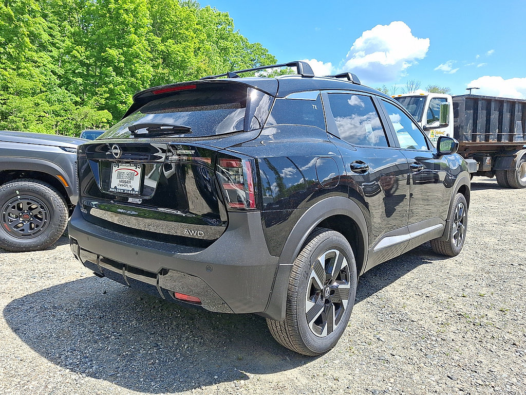 New 2026 Nissan Kicks SV w/ Interior Electronics Package AWD/4WD image 4