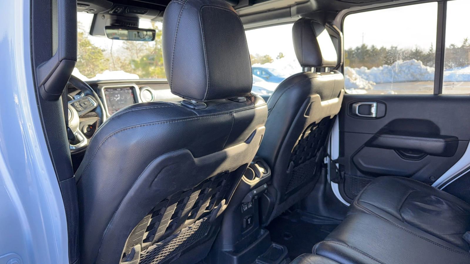 Used 2022 Jeep Wrangler Unlimited Rubicon w/ Trailer Tow Package image 13