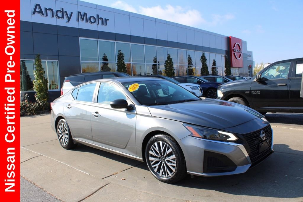 Certified 2024 Nissan Altima 2.5 SV image 1