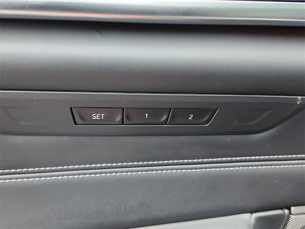 Used 2020 BMW M550i xDrive w/ Executive Package image 30