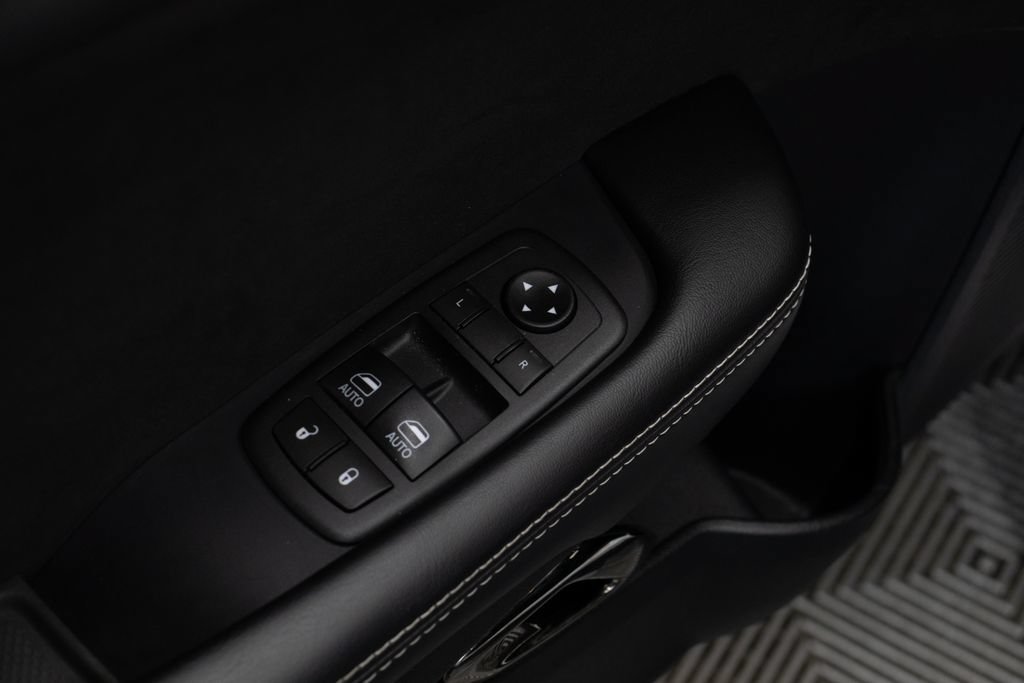 Used 2020 Dodge Challenger SRT Hellcat Redeye RWD image 17