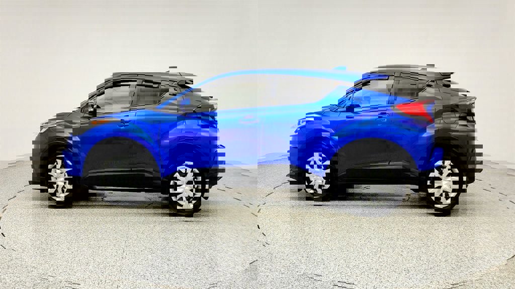 Used 2019 Toyota C-HR LE FWD image 8