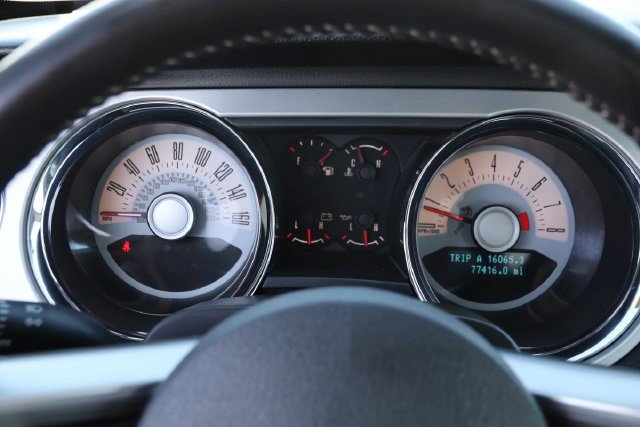 Used 2011 Ford Mustang GT Premium w/ Comfort Pkg RWD image 14