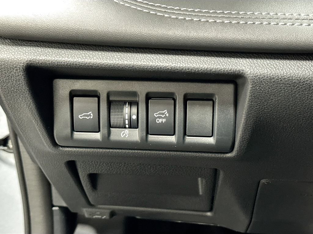 Certified 2024 Subaru Outback Limited XT AWD/4WD image 6