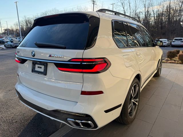 New 2026 BMW X7 M60i w/ Climate Comfort Package image 7