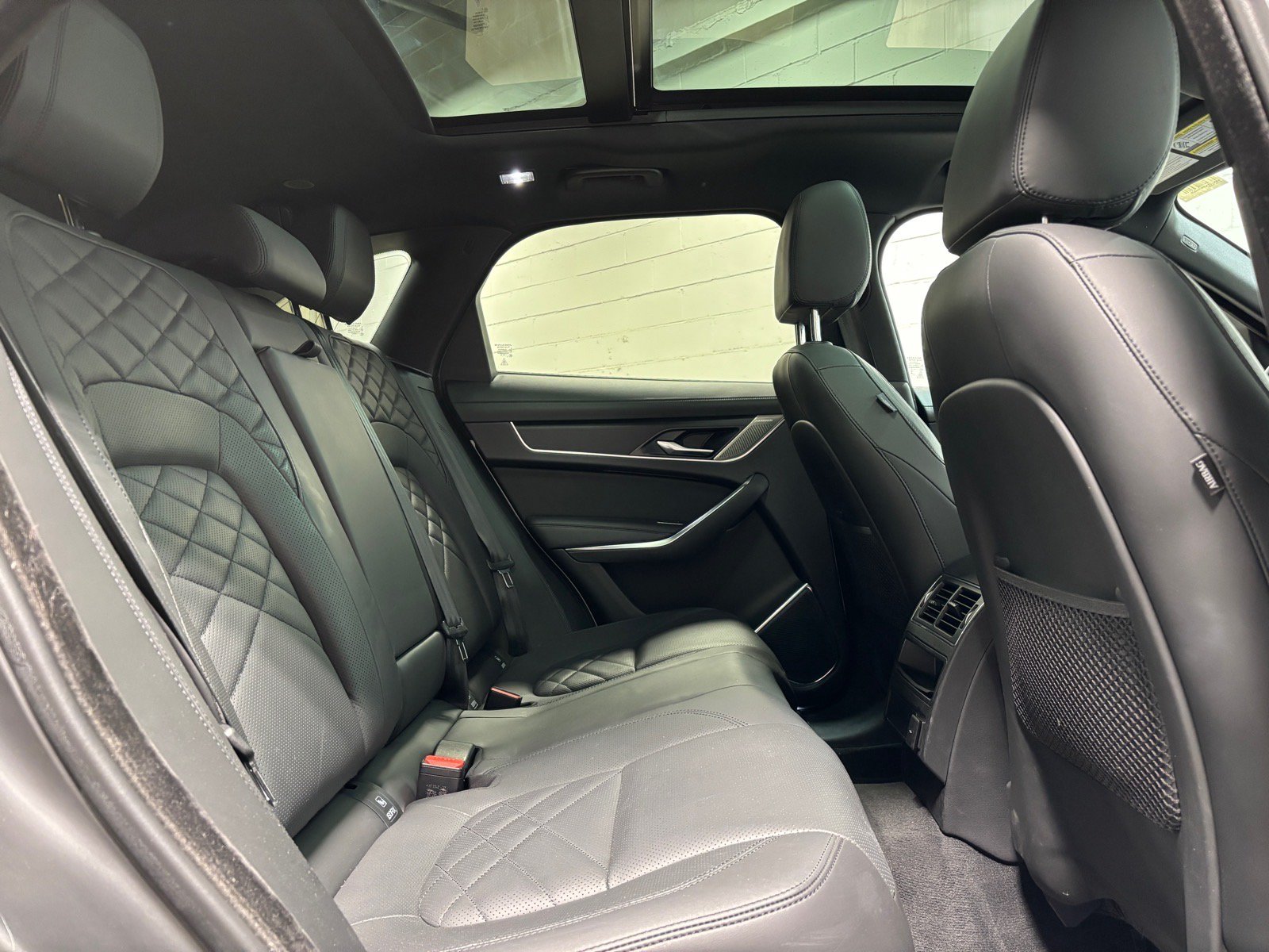 Used 2023 Jaguar F-PACE S AWD/4WD image 40