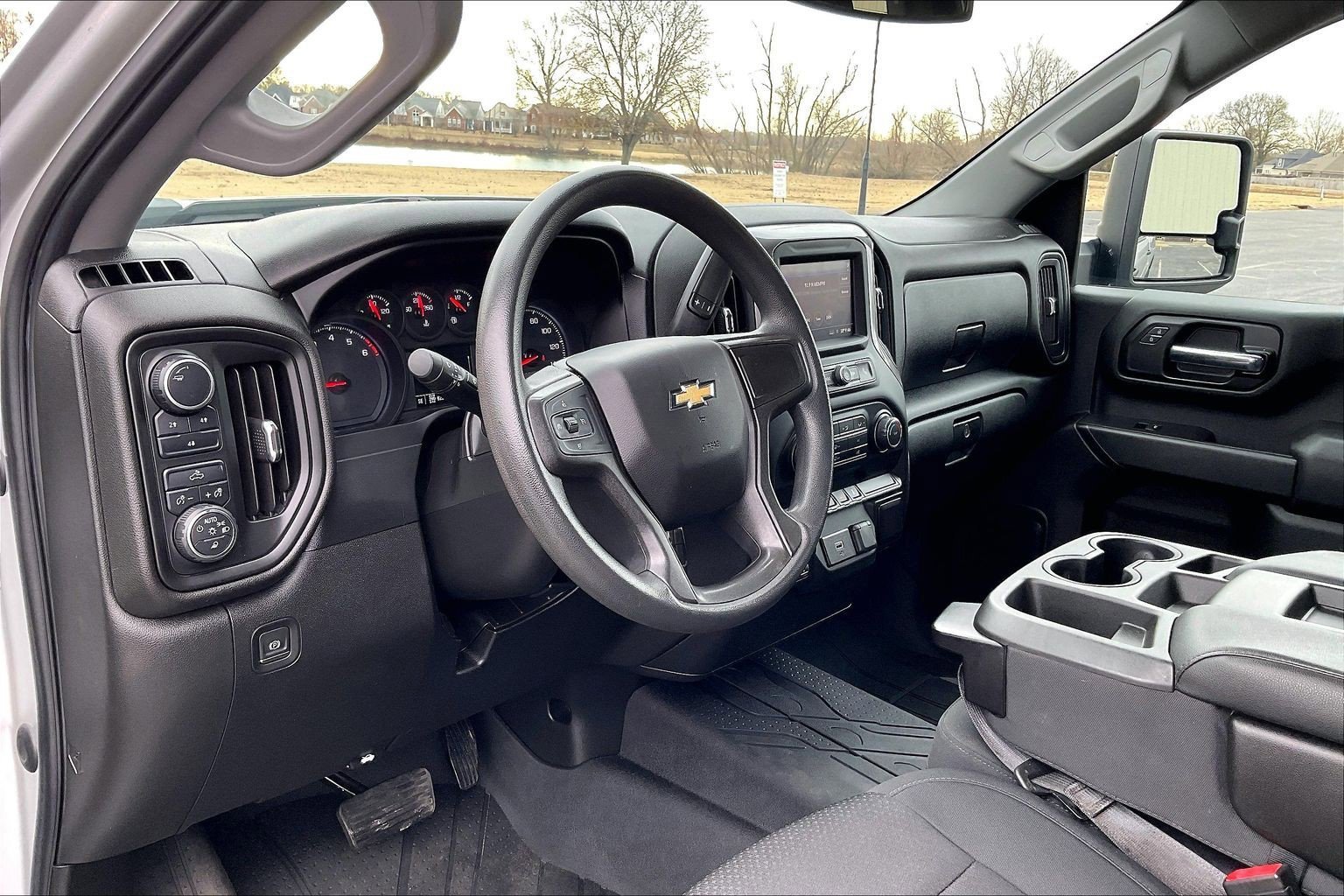 Used 2020 Chevrolet Silverado 2500 Custom w/ Custom Value Package image 14