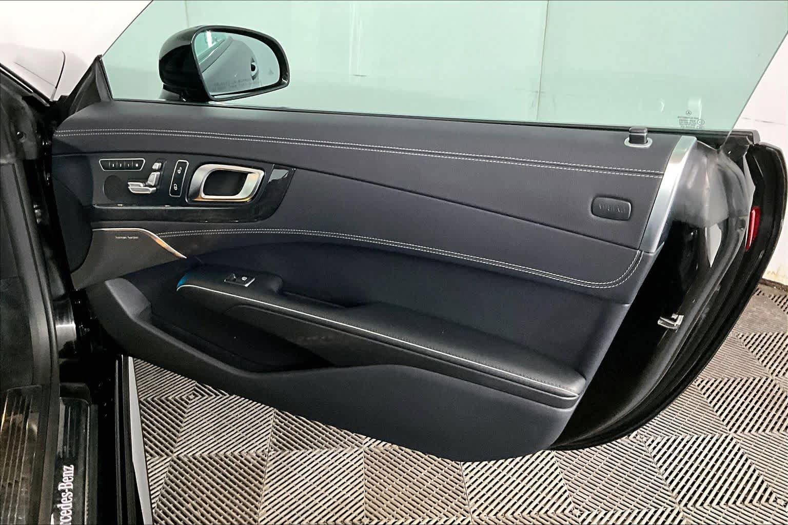 Used 2020 Mercedes-Benz SL 450 image 21