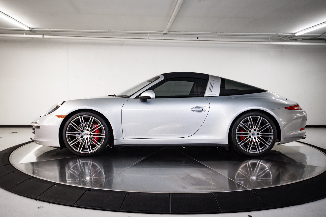 Used 2016 Porsche 911 Targa 4S AWD/4WD image 2