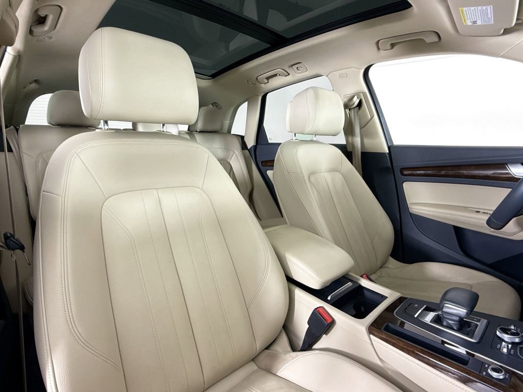 Used 2020 Audi Q5 2.0T Premium Plus w/ Premium Plus Package image 14