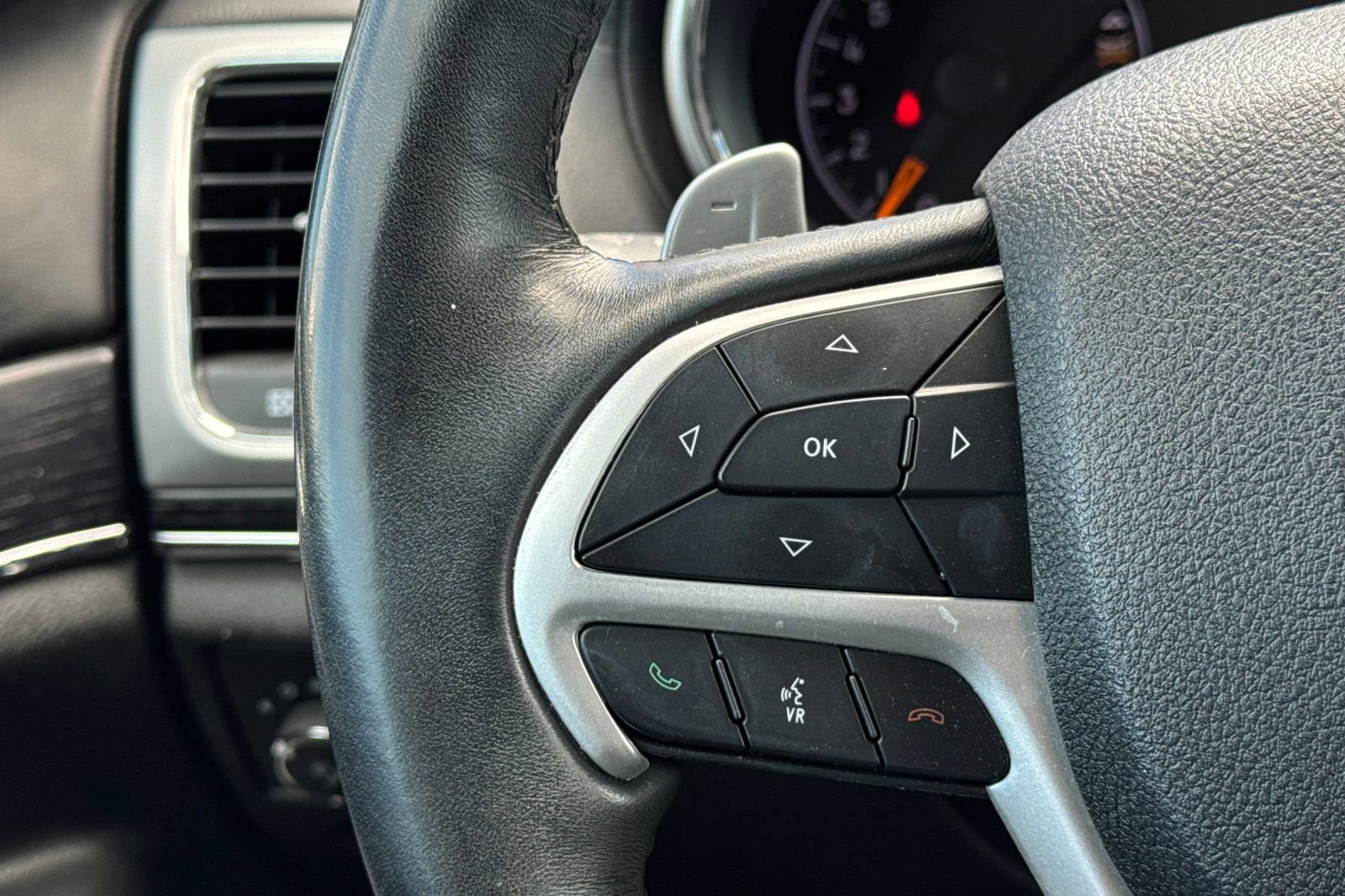 Used 2018 Jeep Grand Cherokee Summit w/ Platinum Series Group image 29
