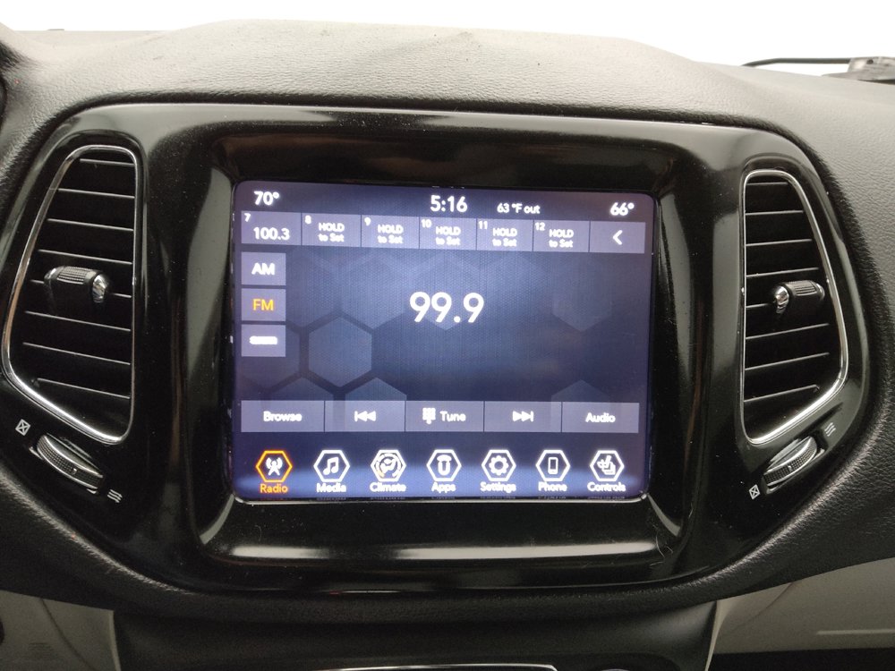 Used 2020 Jeep Compass Limited image 25