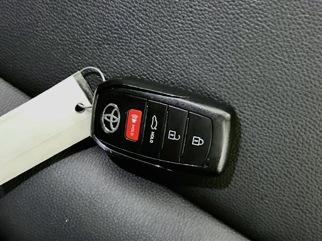 Used 2026 Toyota Camry SE w/ Convenience Package FWD image 33