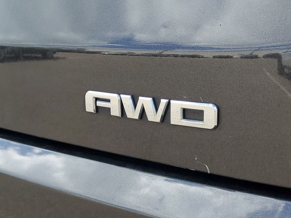 Used 2017 GMC Acadia Denali AWD/4WD image 7