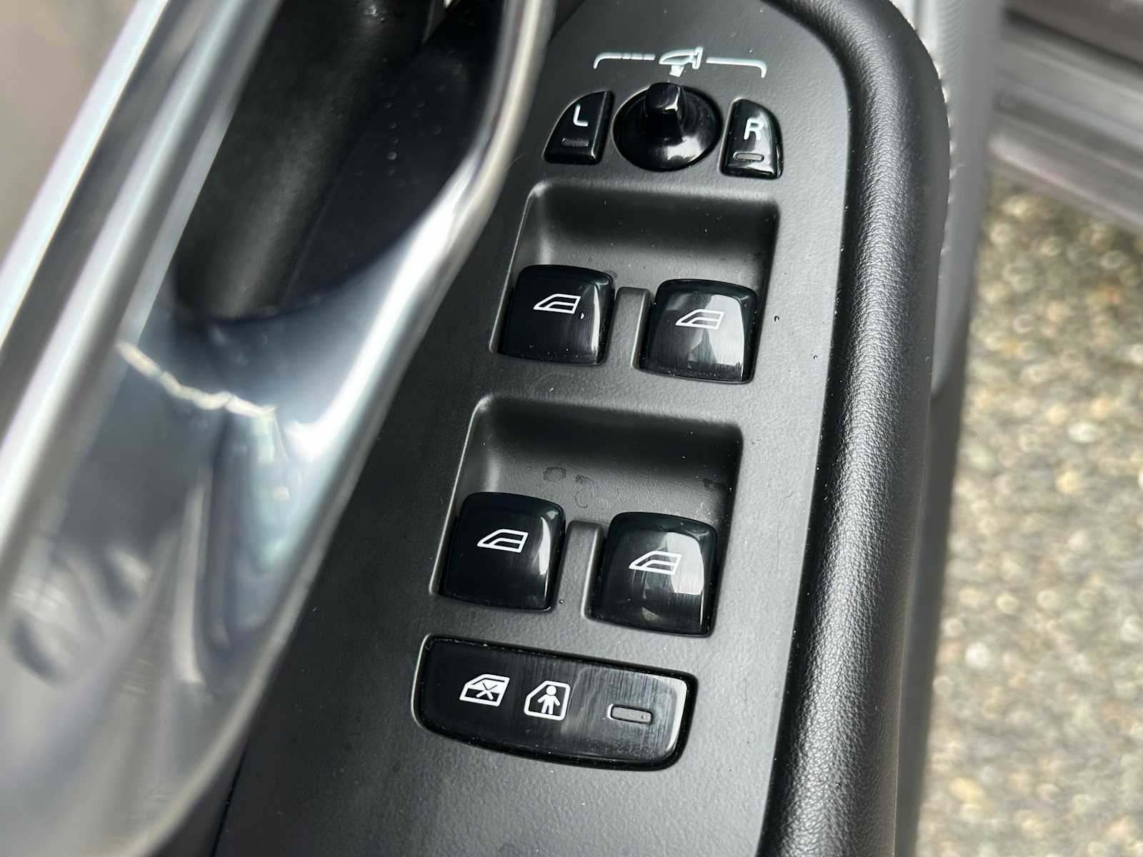 Certified 2023 Volvo XC90 T8 Ultimate image 22