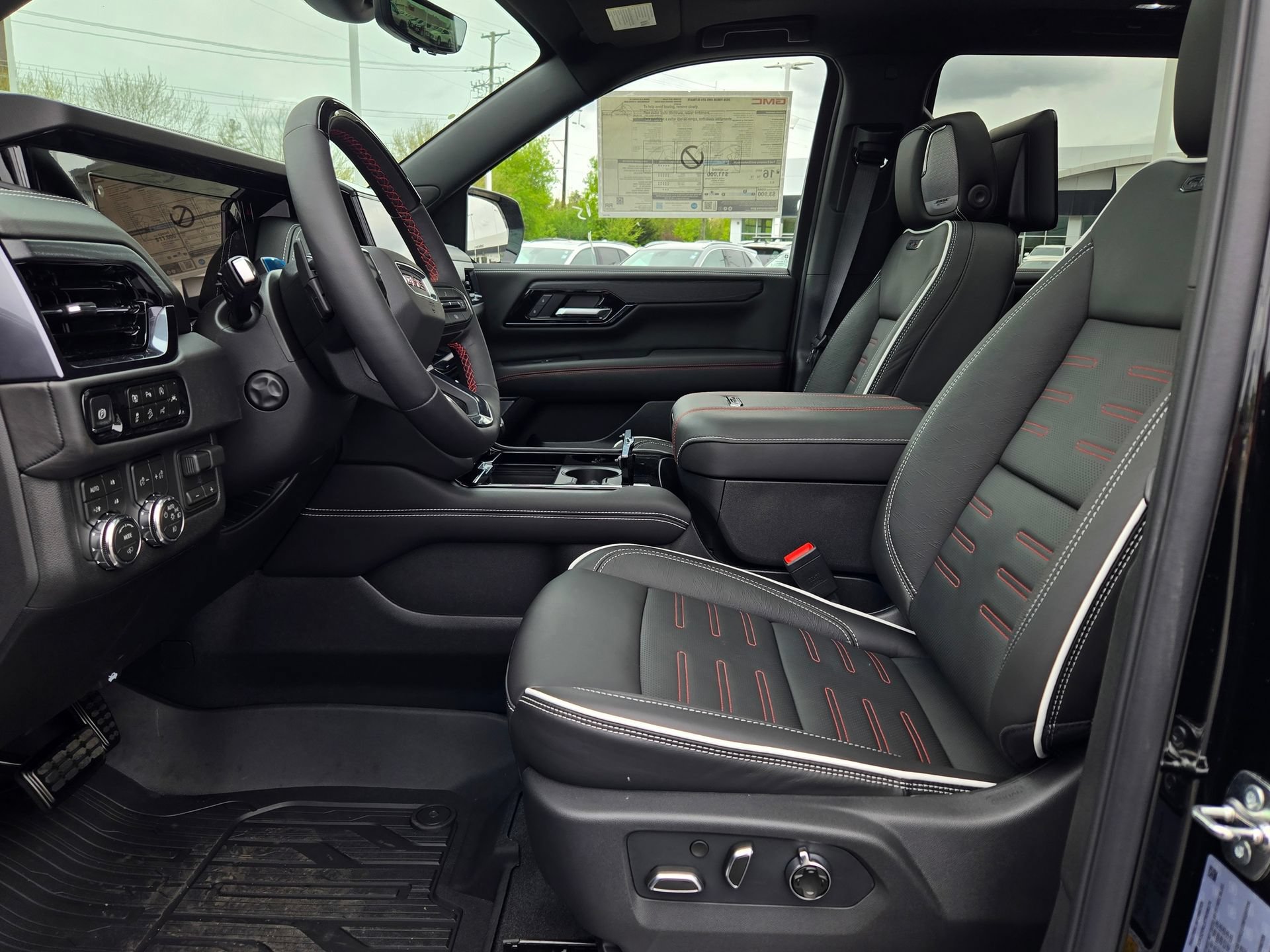 New 2026 GMC Yukon AT4 Ultimate w/ LPO, Floor Liner Package AWD/4WD image 45