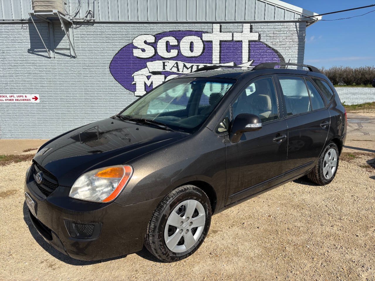 Used 2010 Kia Rondo LX