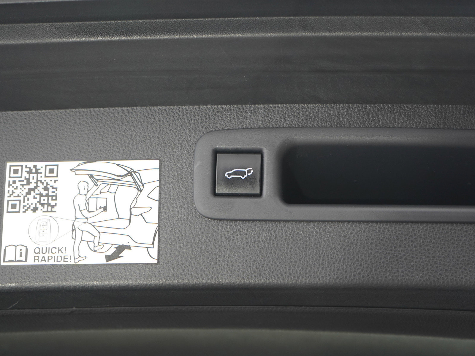 Used 2022 Toyota Highlander Platinum image 20