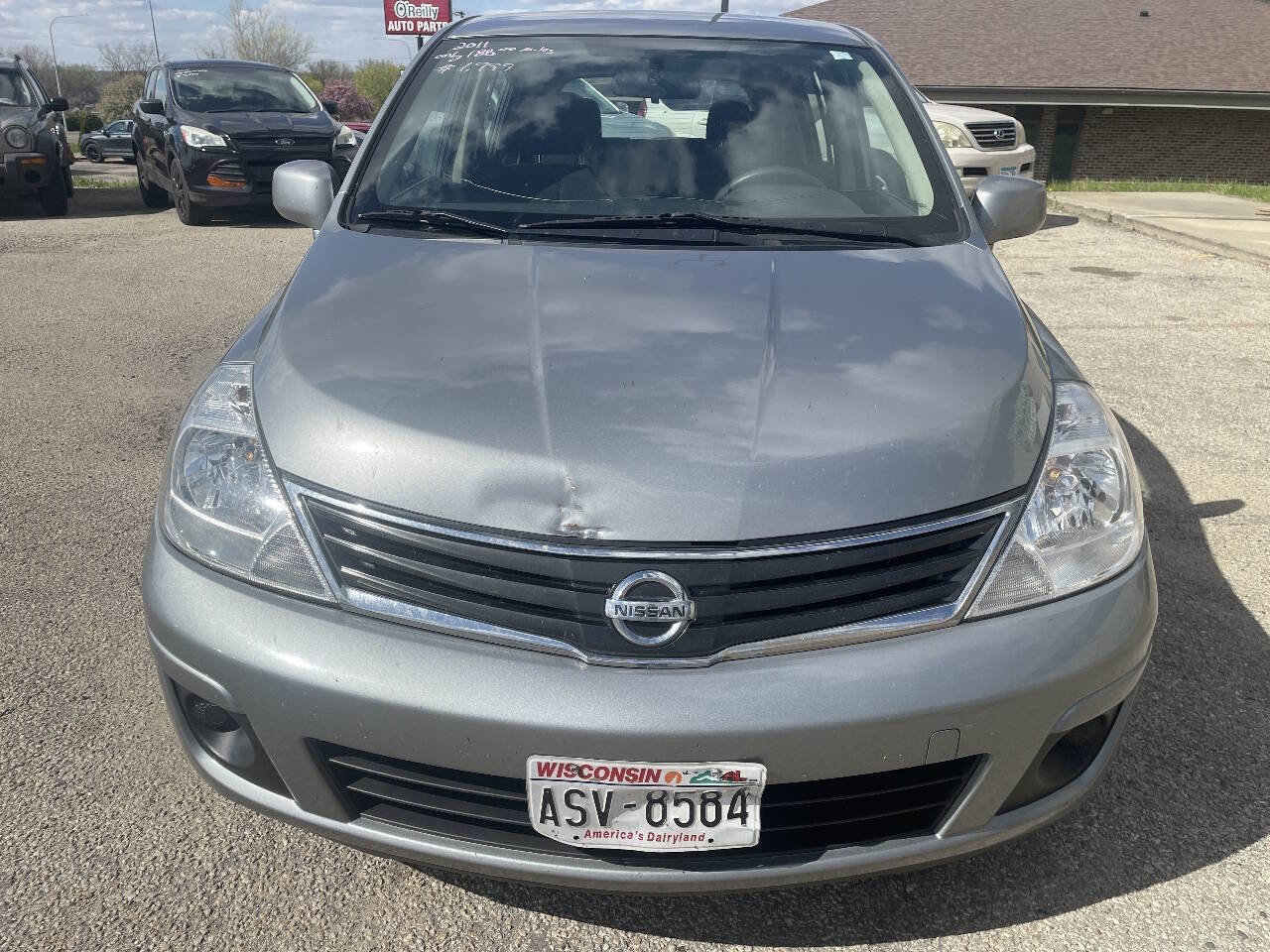 Used 2011 Nissan Versa 1.8 S FWD image 3