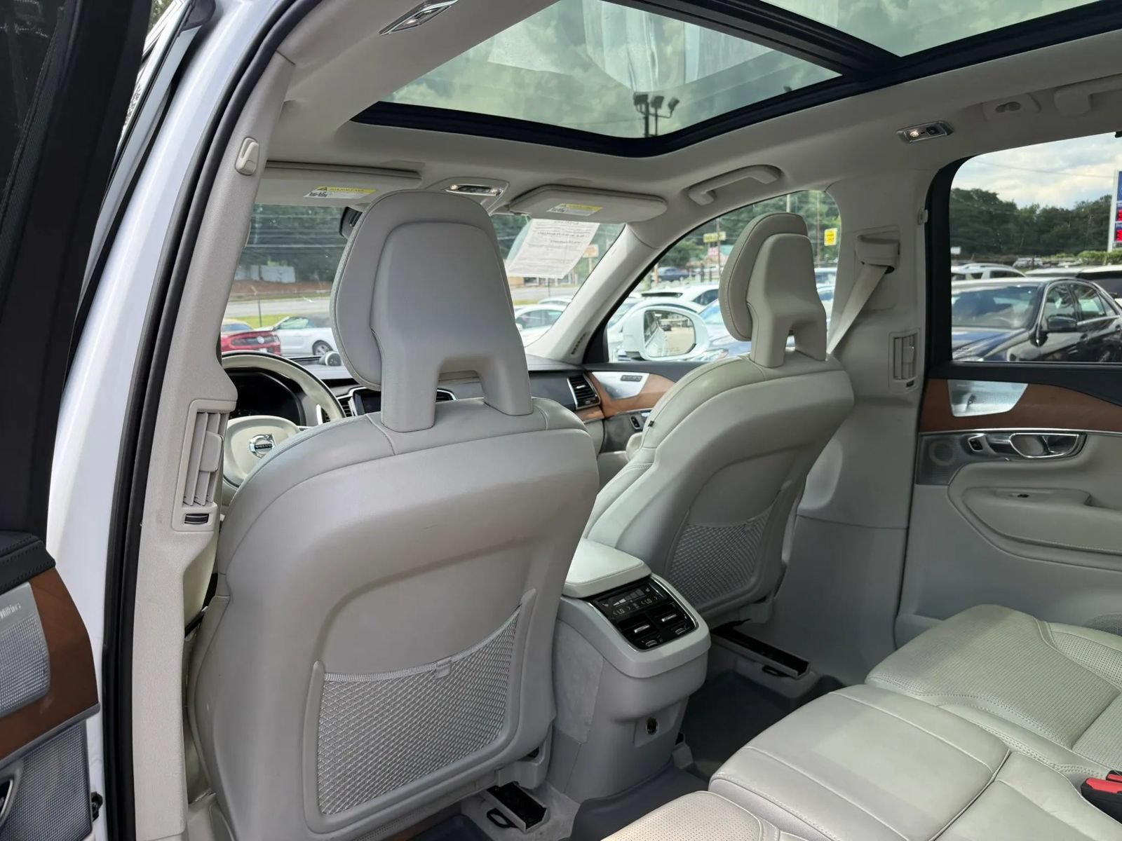 Used 2016 Volvo XC90 T6 Inscription AWD/4WD image 22
