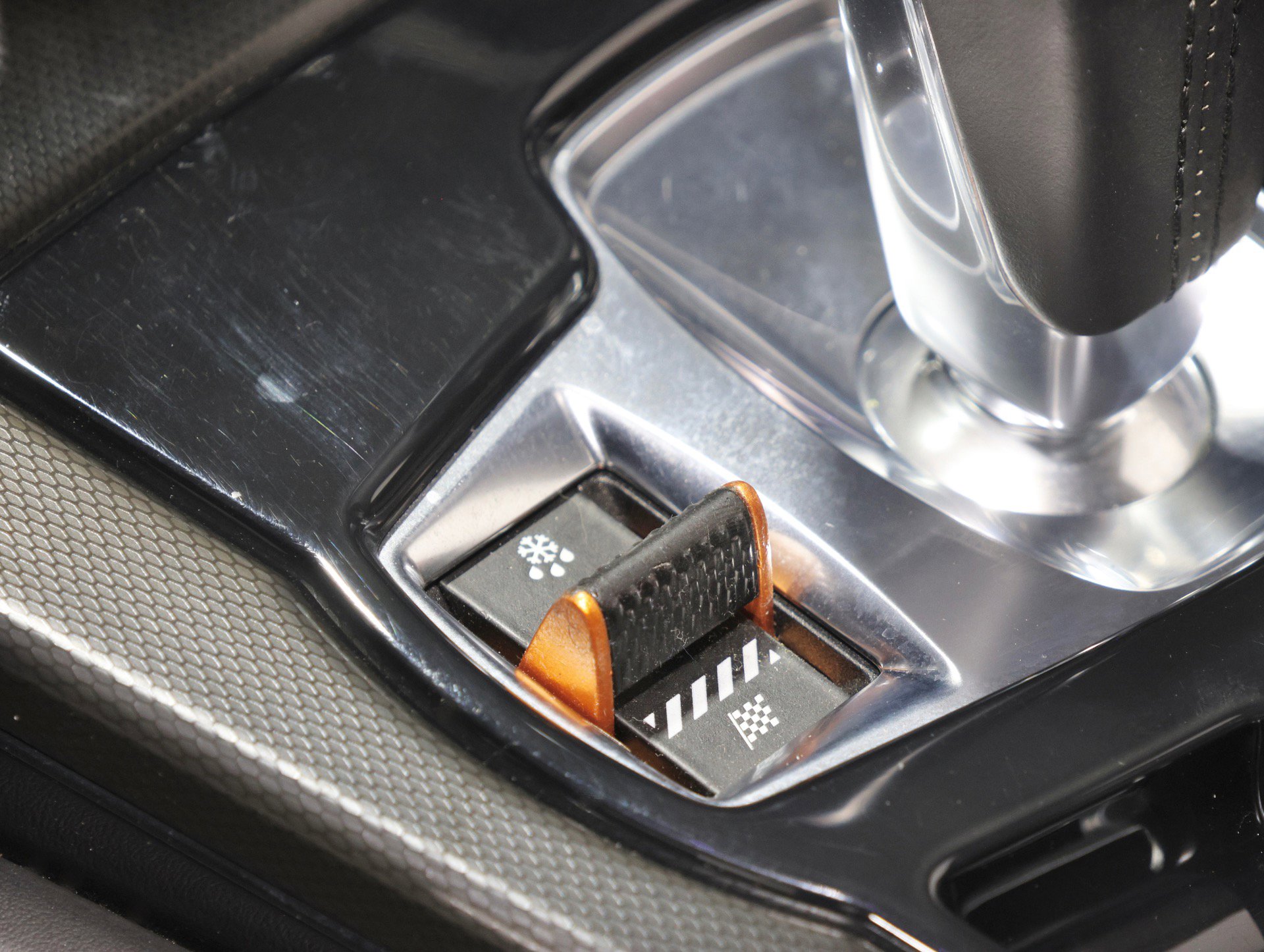 Used 2014 Jaguar F-TYPE S image 80